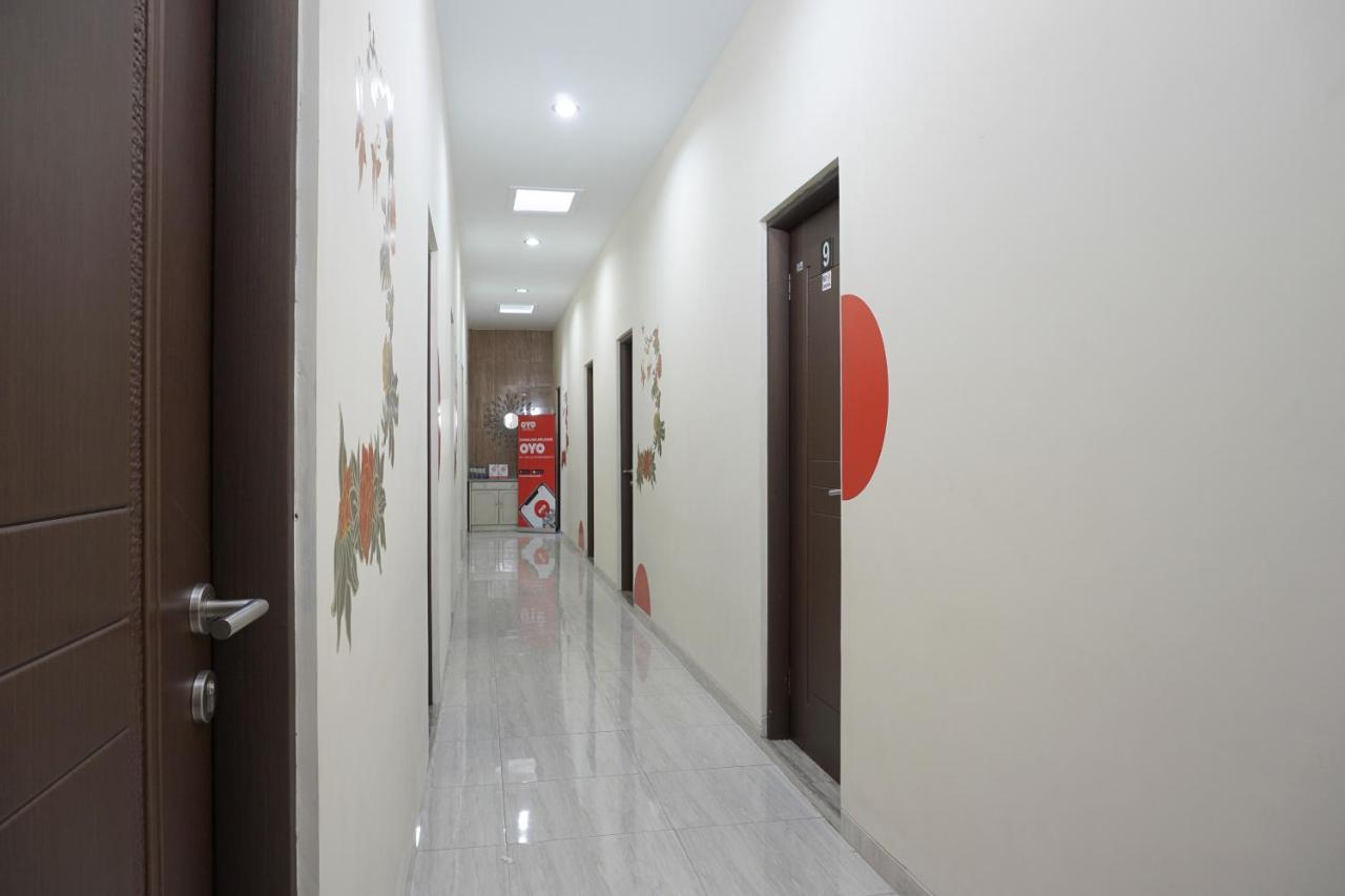 Super Oyo 90033 Dehome Family Melati Exterior foto